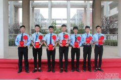 受表彰学生代表